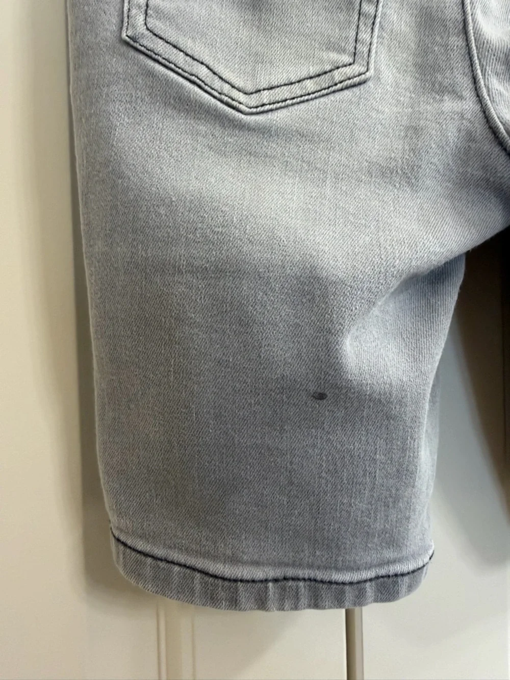 The Children's Place Girls Denim Bermuda Shorts in Gray, Size 6